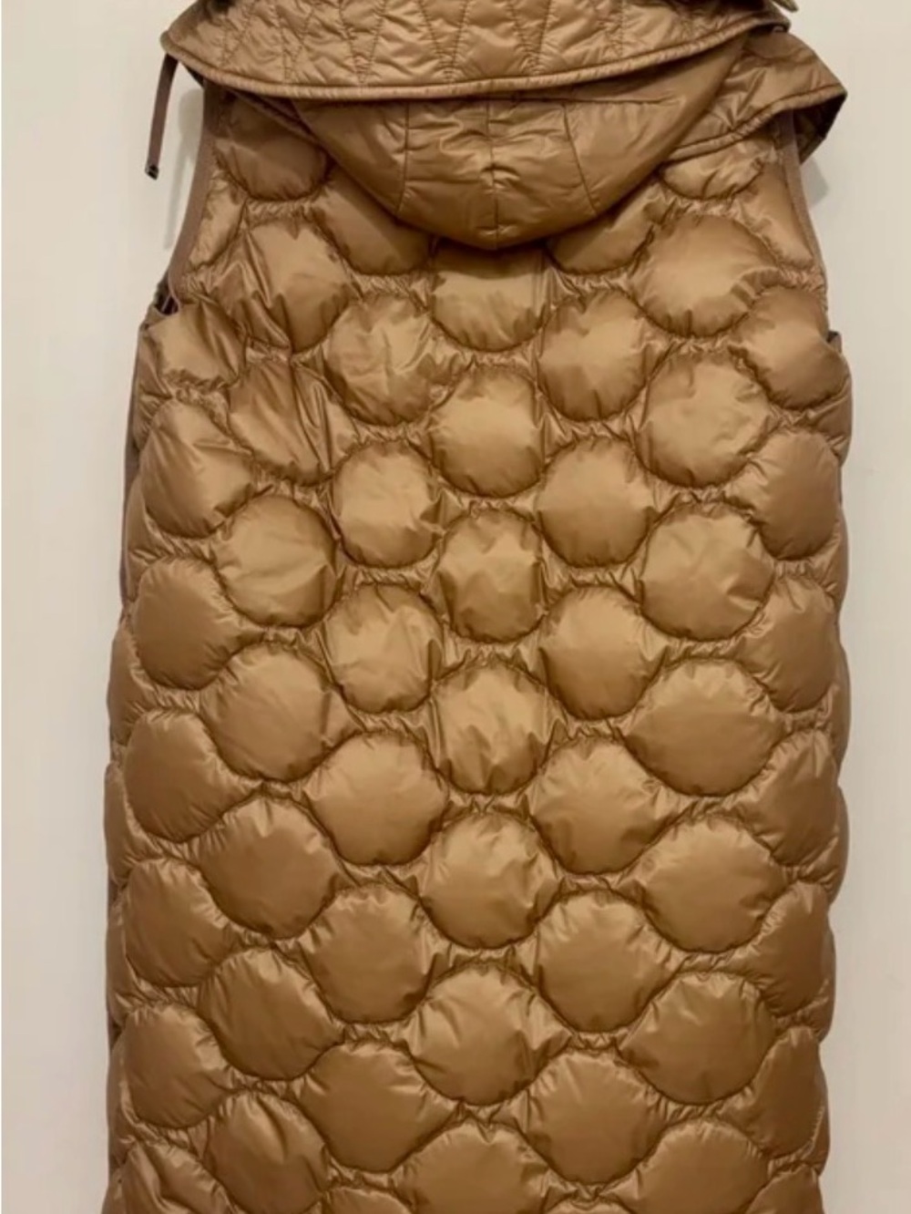 Moncler Tan Shearling Trench Coat with Cream Trim - Picture 8 of 12